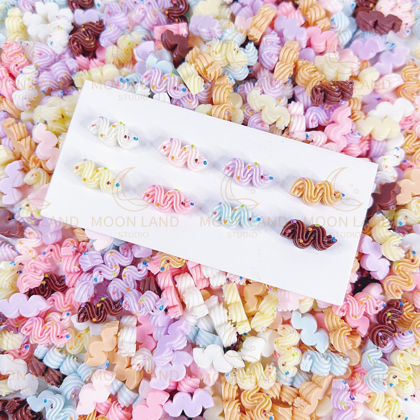 "Crème Sparkle" Mini Charms (10+)