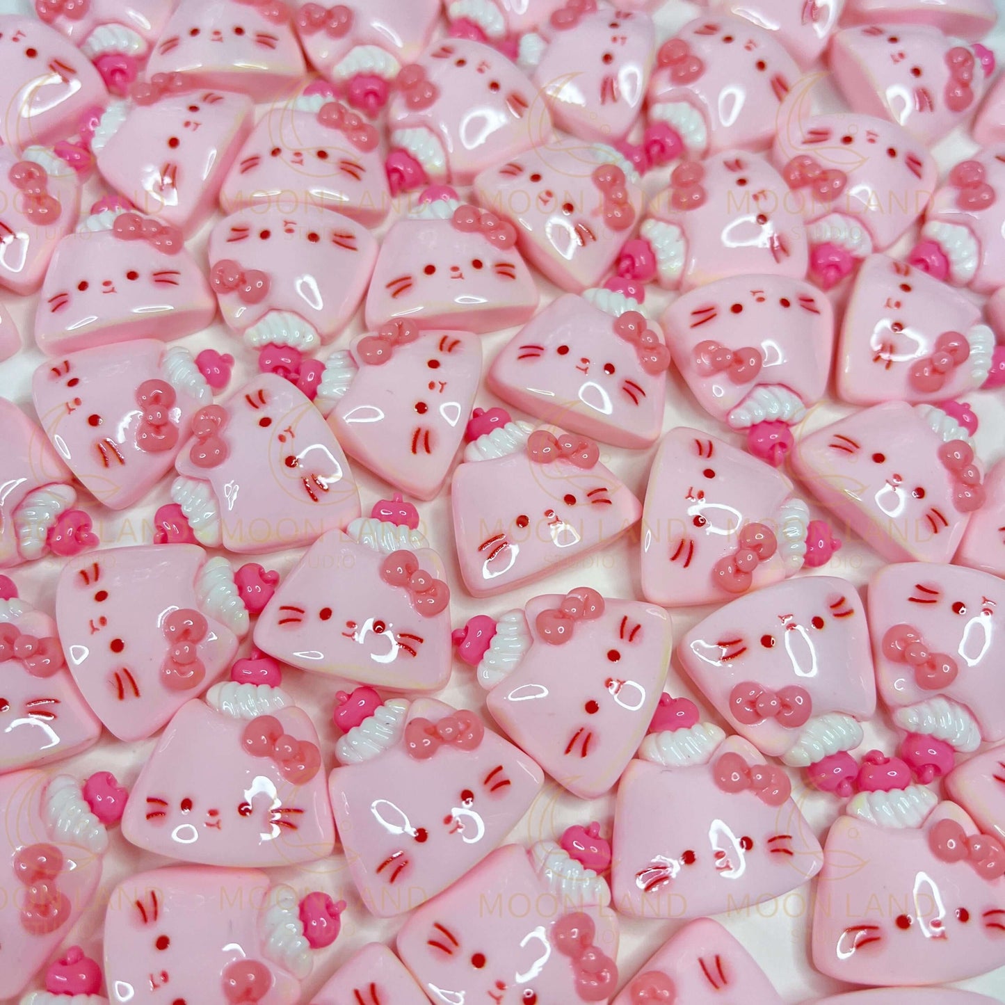 Hello Kitty Sweet Dreams Charms